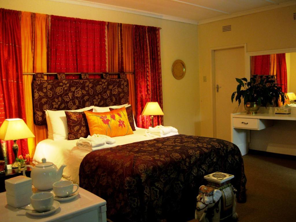 Village Green Guest House Randburg Room photo